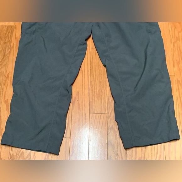 Men’s XL The North Face Dark Grey Nylon Packable Lightweight Hiking Cargo Pants - Picture 13 of 16